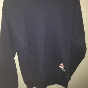 navy sweatshirt